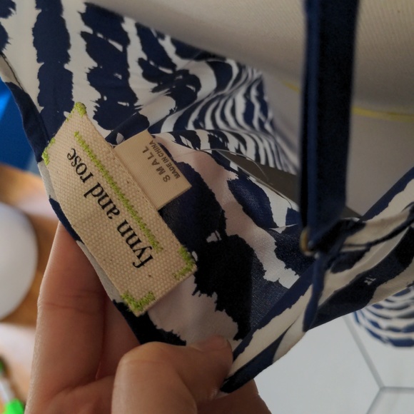 NWT Anthropologie fynn and rose silk tank sz S 082 - Picture 5 of 7